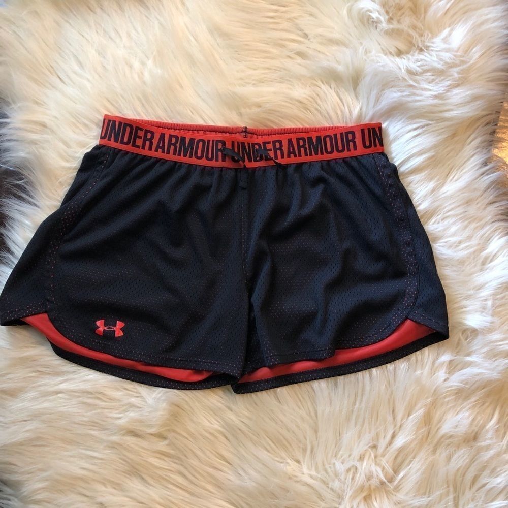 Under Armour red/Blk athletic shorts size small